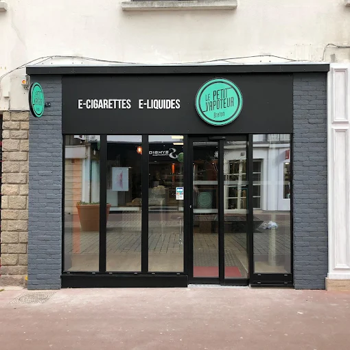 LE PETIT VAPOTEUR - LORIENT (56) - Photo de la boutique
