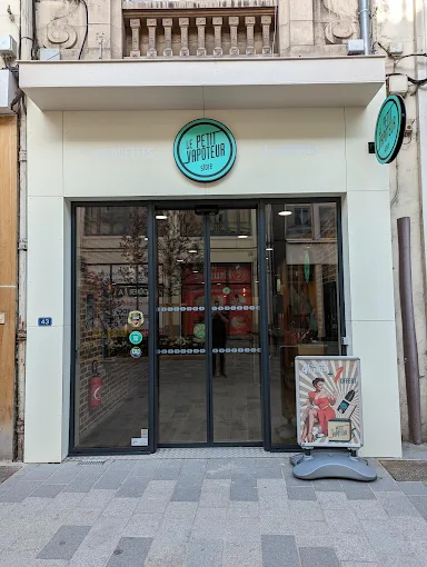 LE PETIT VAPOTEUR - DOUAI (59) - Photo de la boutique