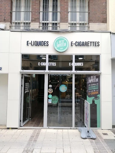 LE PETIT VAPOTEUR - CHARTRES (28) - Photo de la boutique
