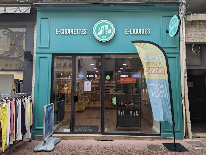 LE PETIT VAPOTEUR - SAINT-ÉTIENNE (42) - Photo de la boutique