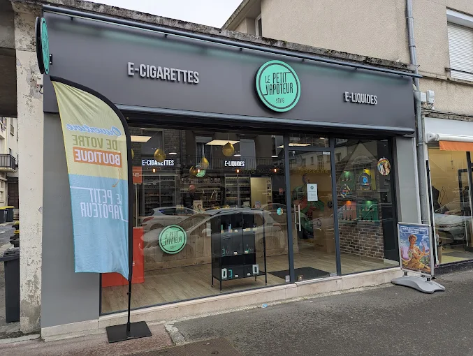 LE PETIT VAPOTEUR - SAINT-LÔ (50) - Photo de la boutique