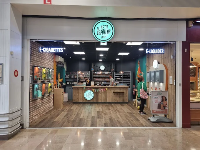 LE PETIT VAPOTEUR - CHÂLONS-EN-CHAMPAGNE (51) - Photo de la boutique