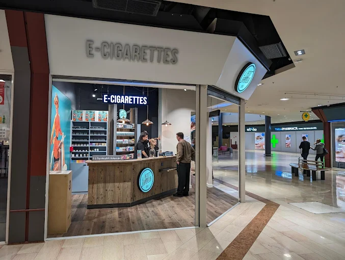 LE PETIT VAPOTEUR - NANTES SAINT-SEBASTIEN (44) - Photo de la boutique