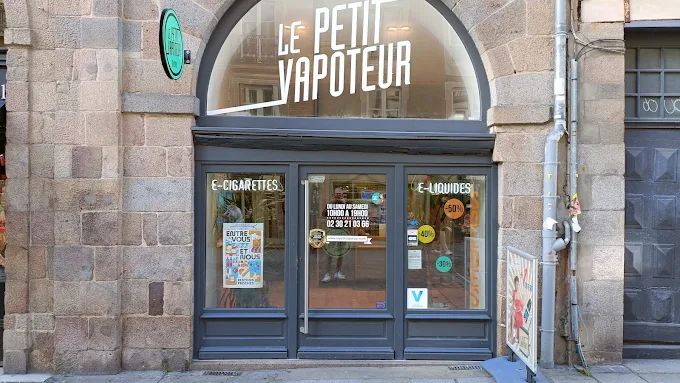 LE PETIT VAPOTEUR - RENNES (35) - Photo de la boutique