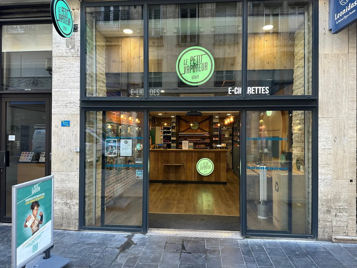 LE PETIT VAPOTEUR - BORDEAUX-CENTRE (33) - Photo de la boutique