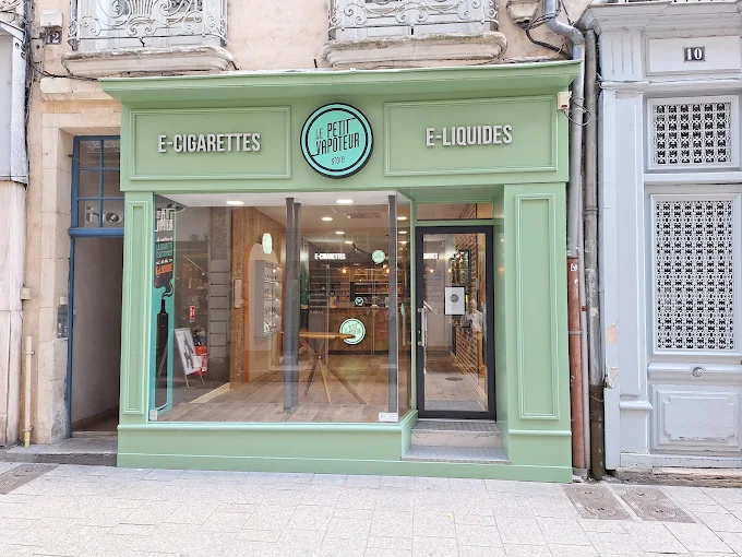 LE PETIT VAPOTEUR - CHALON-SUR-SAÔNE (71) - Photo de la boutique