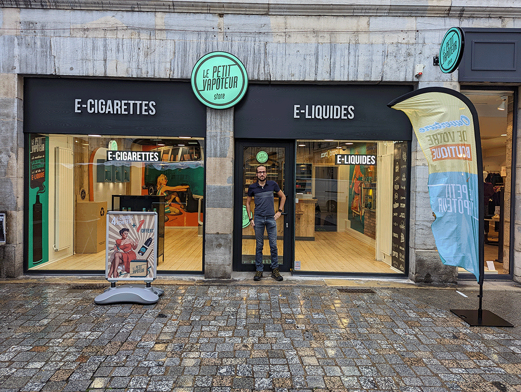 LE PETIT VAPOTEUR - BESANÇON (25) - Photo de la boutique