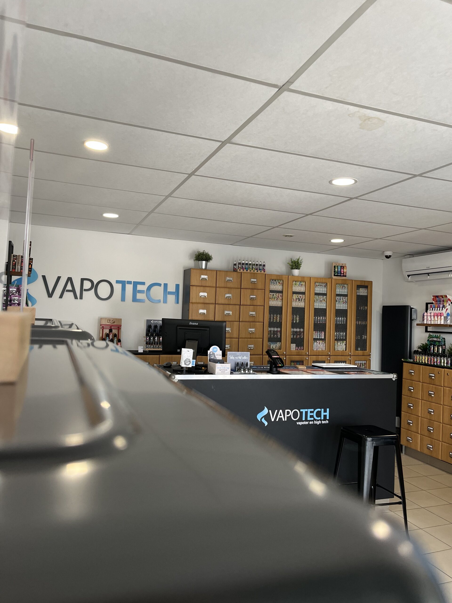 Image 1 de VAPOTECH - SAINT-SEURIN-SUR-L'ISLE (33)