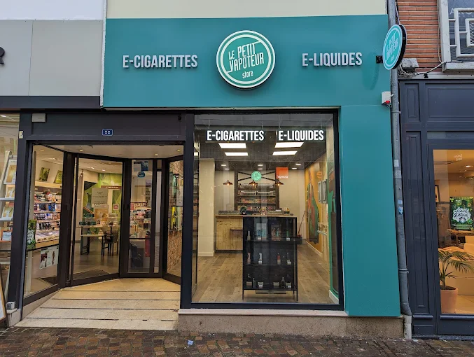 LE PETIT VAPOTEUR - SAINT-QUENTIN (02) - Photo de la boutique
