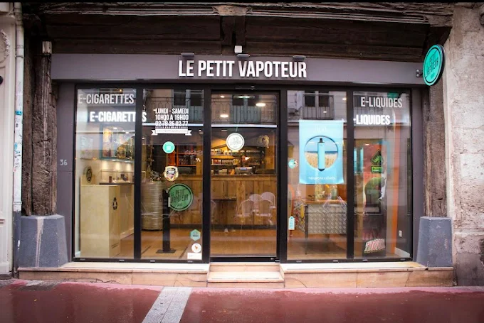 LE PETIT VAPOTEUR - ROUEN (76) - Photo de la boutique
