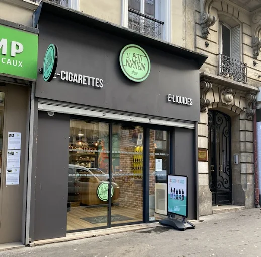 LE PETIT VAPOTEUR - PARIS-SECRÉTAN (75) - Photo de la boutique