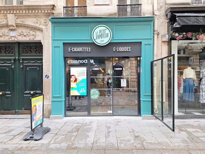 LE PETIT VAPOTEUR - PARIS-CAUMARTIN (75) - Photo de la boutique